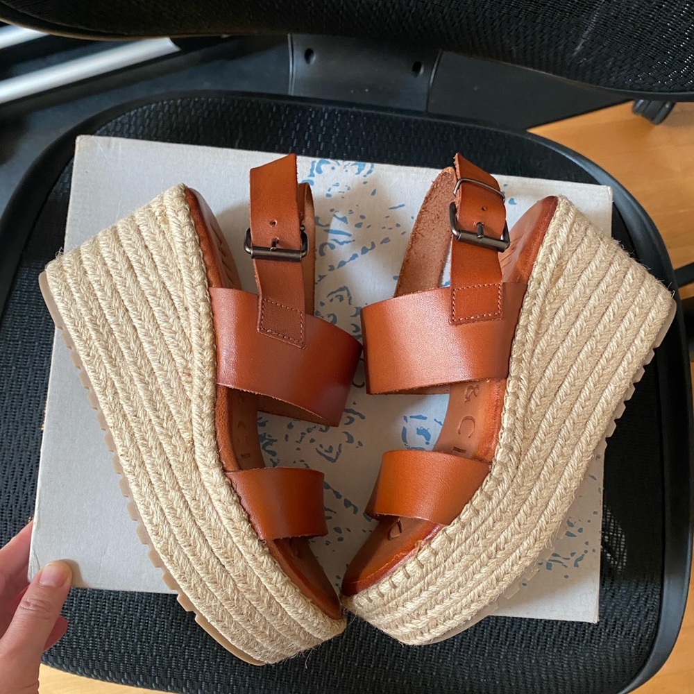 MUSSE & CLOUD Leather Espadrille Platform Sandals - Picture 9 of 10